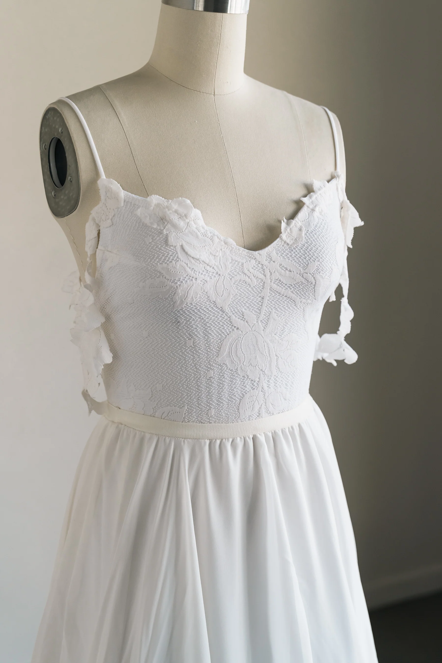 Avery Sample (size XXS) - Image 15