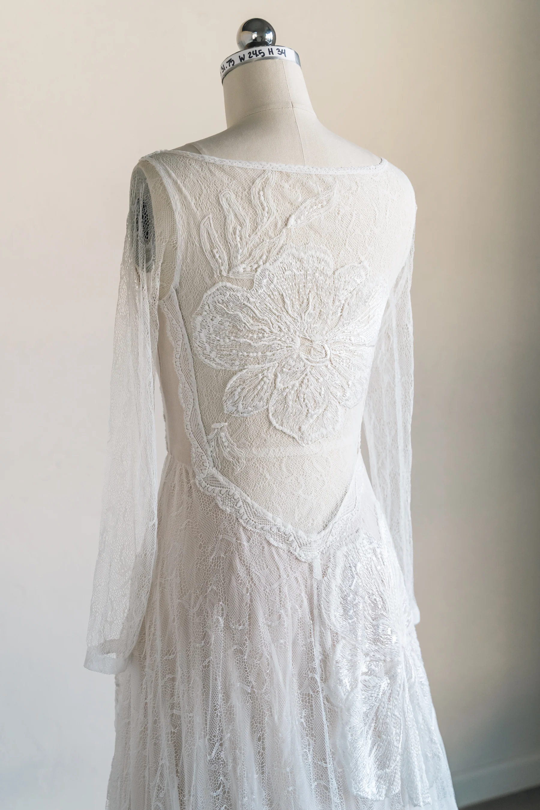 Eden Sample (size S) - Image 25