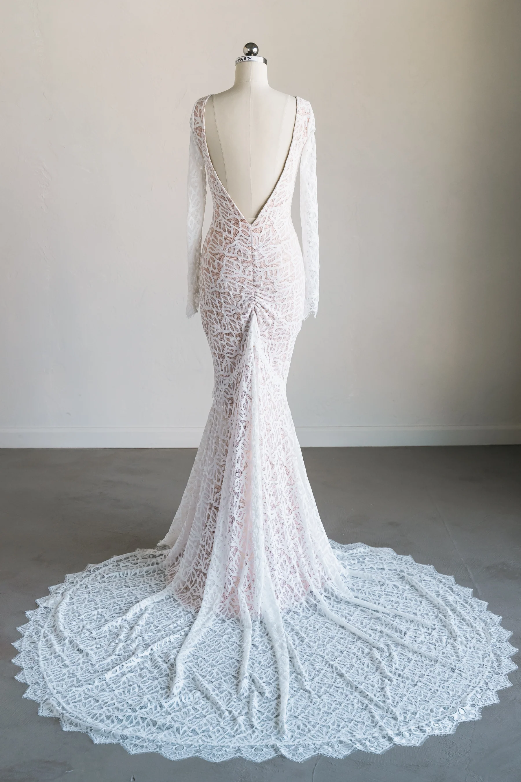 Equinox Sample (size S) - Image 23