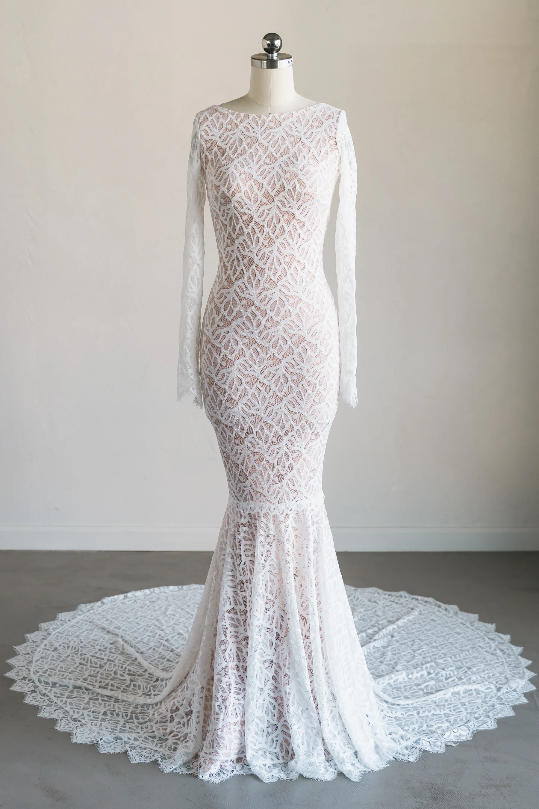 Equinox Sample (size S) - Image 24