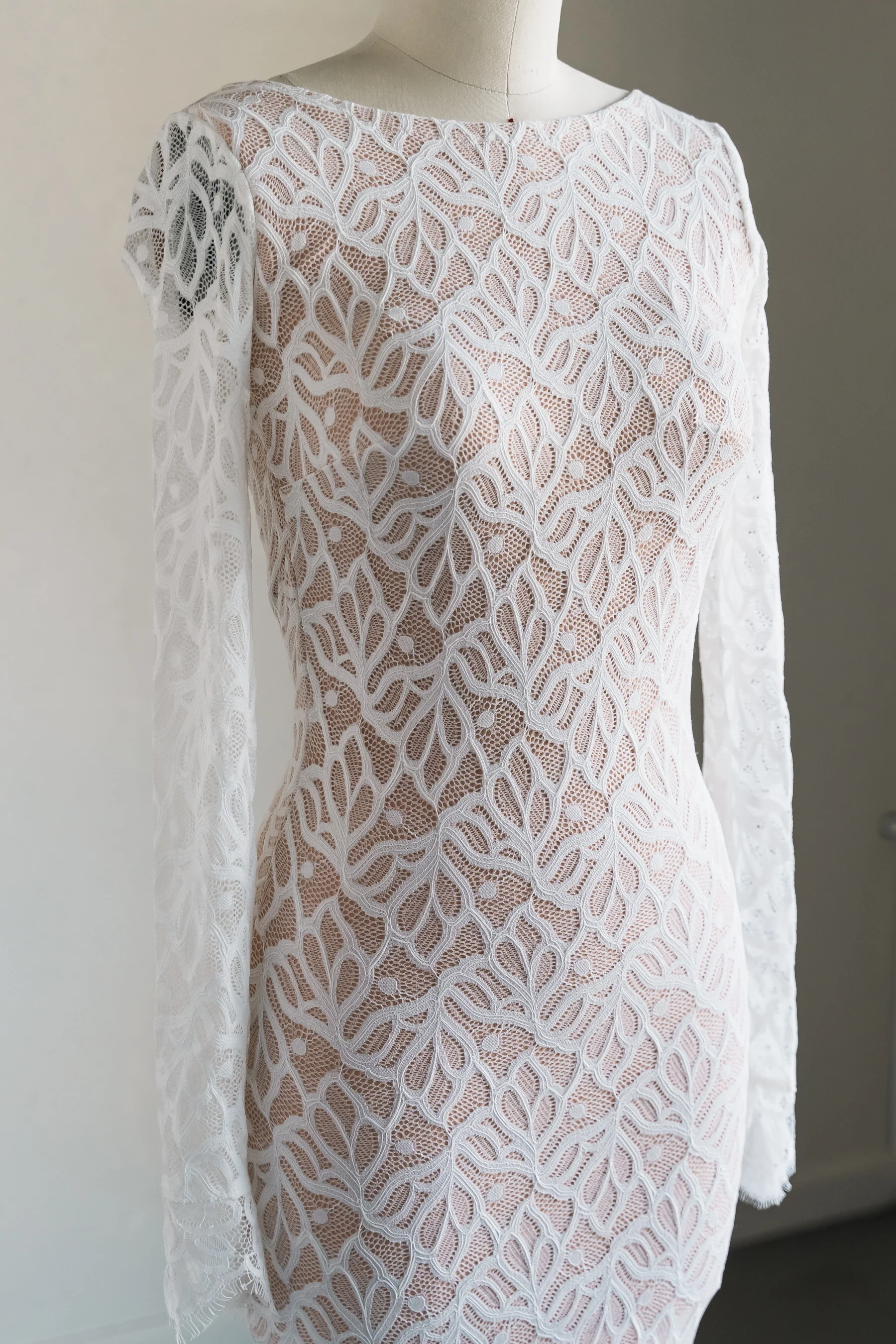 Equinox Sample (size S) - Image 25