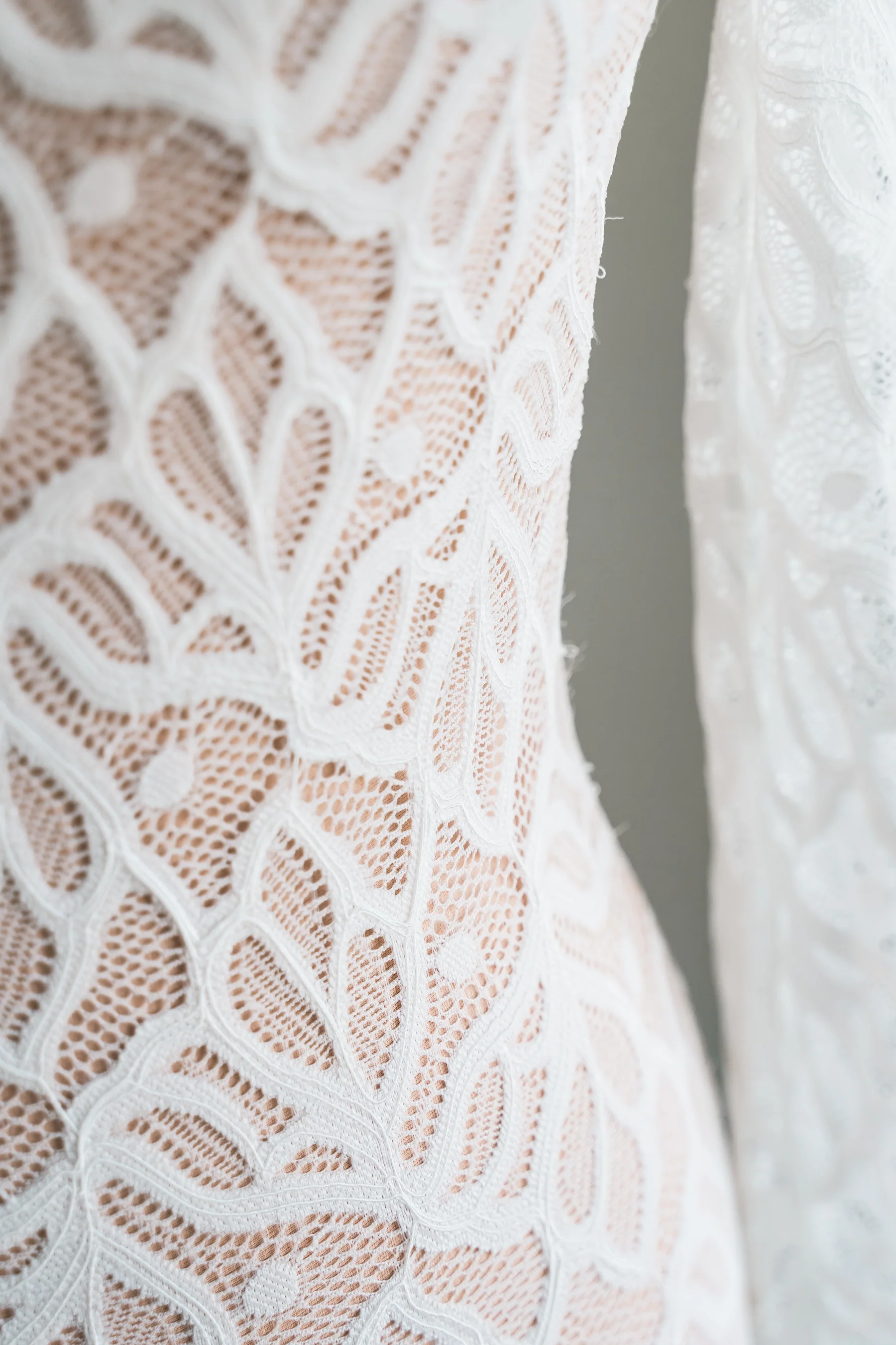 Equinox Sample (size S) - Image 26