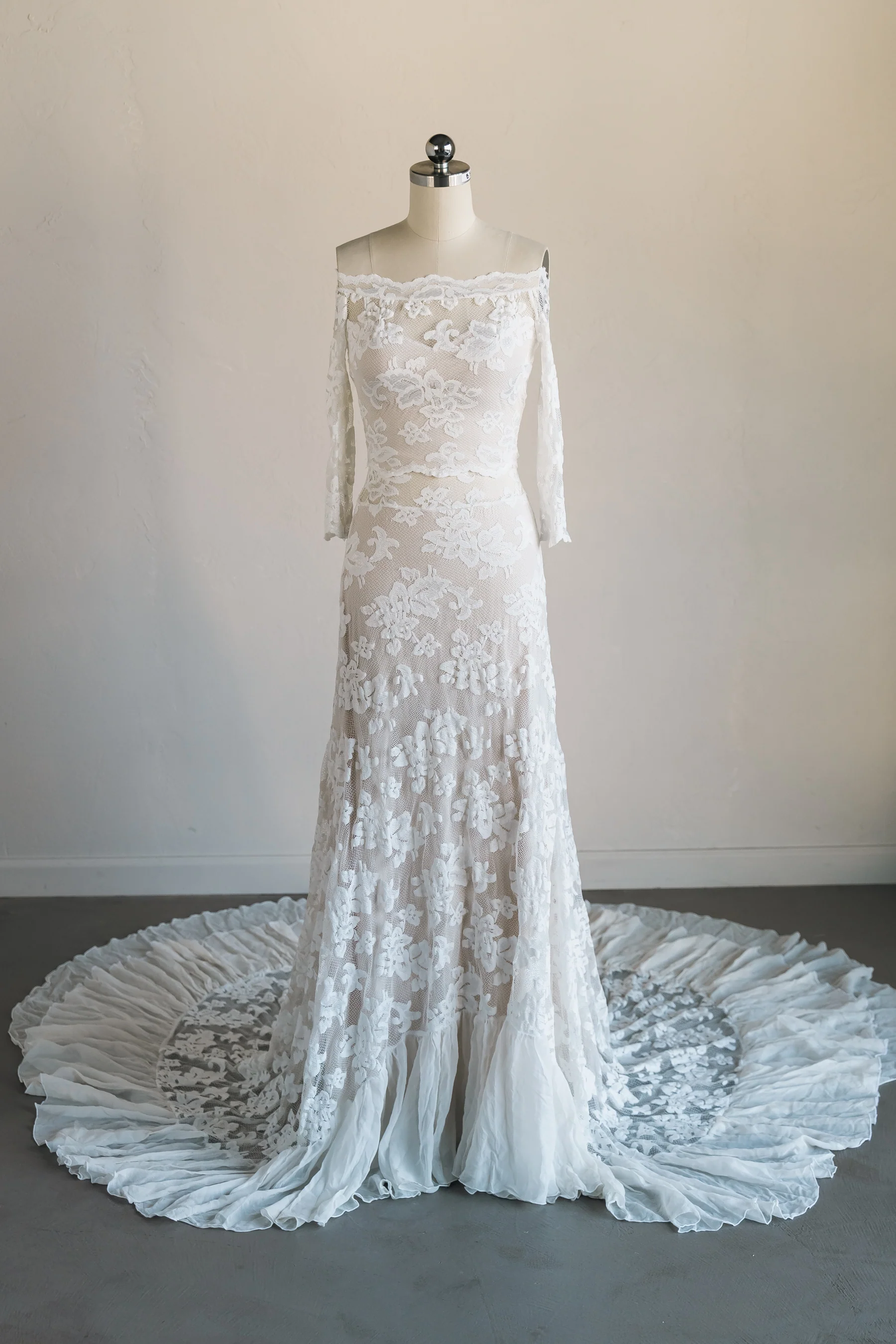 Lennox Chiffon Sample (size S) - Image 18