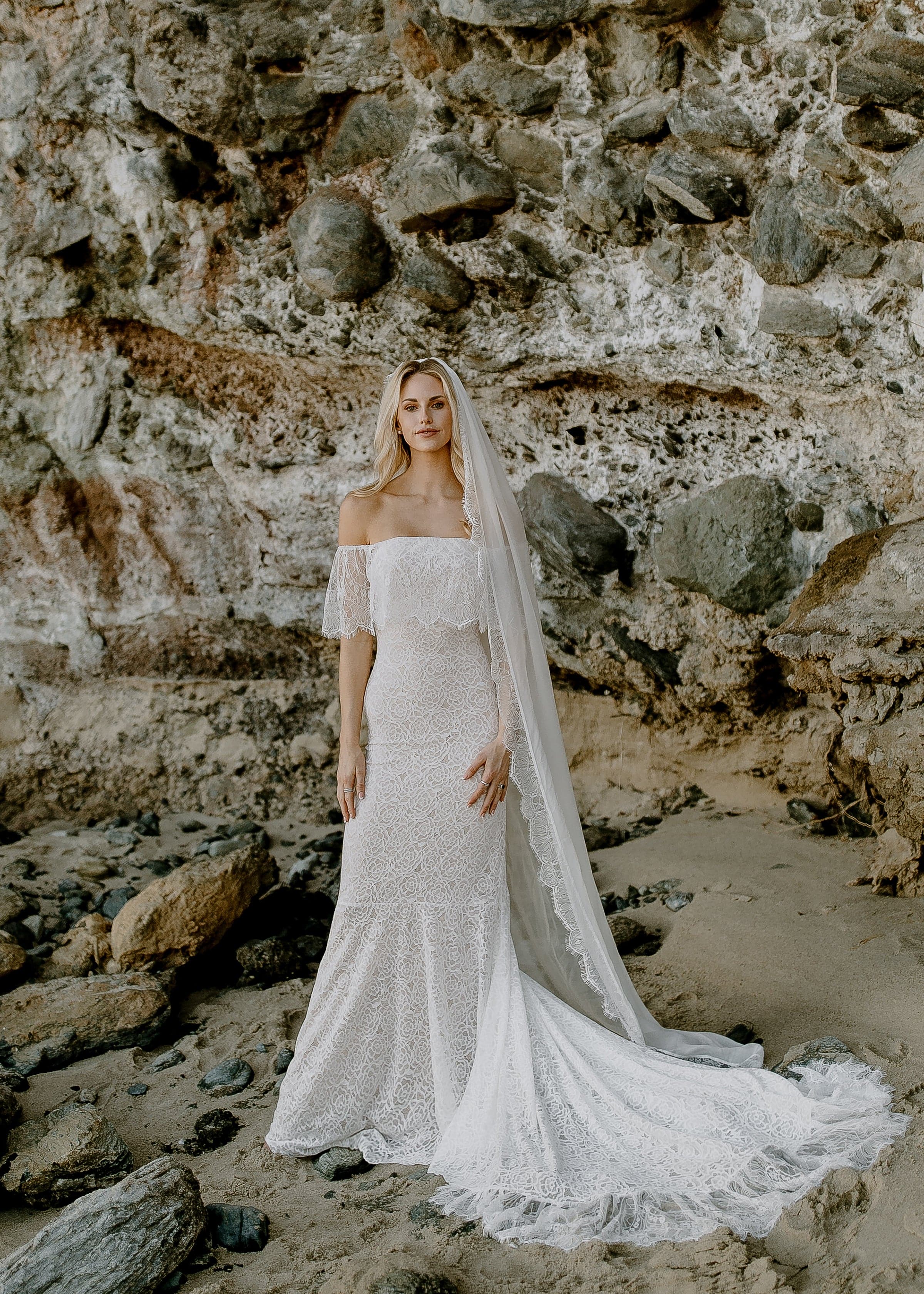 Mara Veil - Image 11