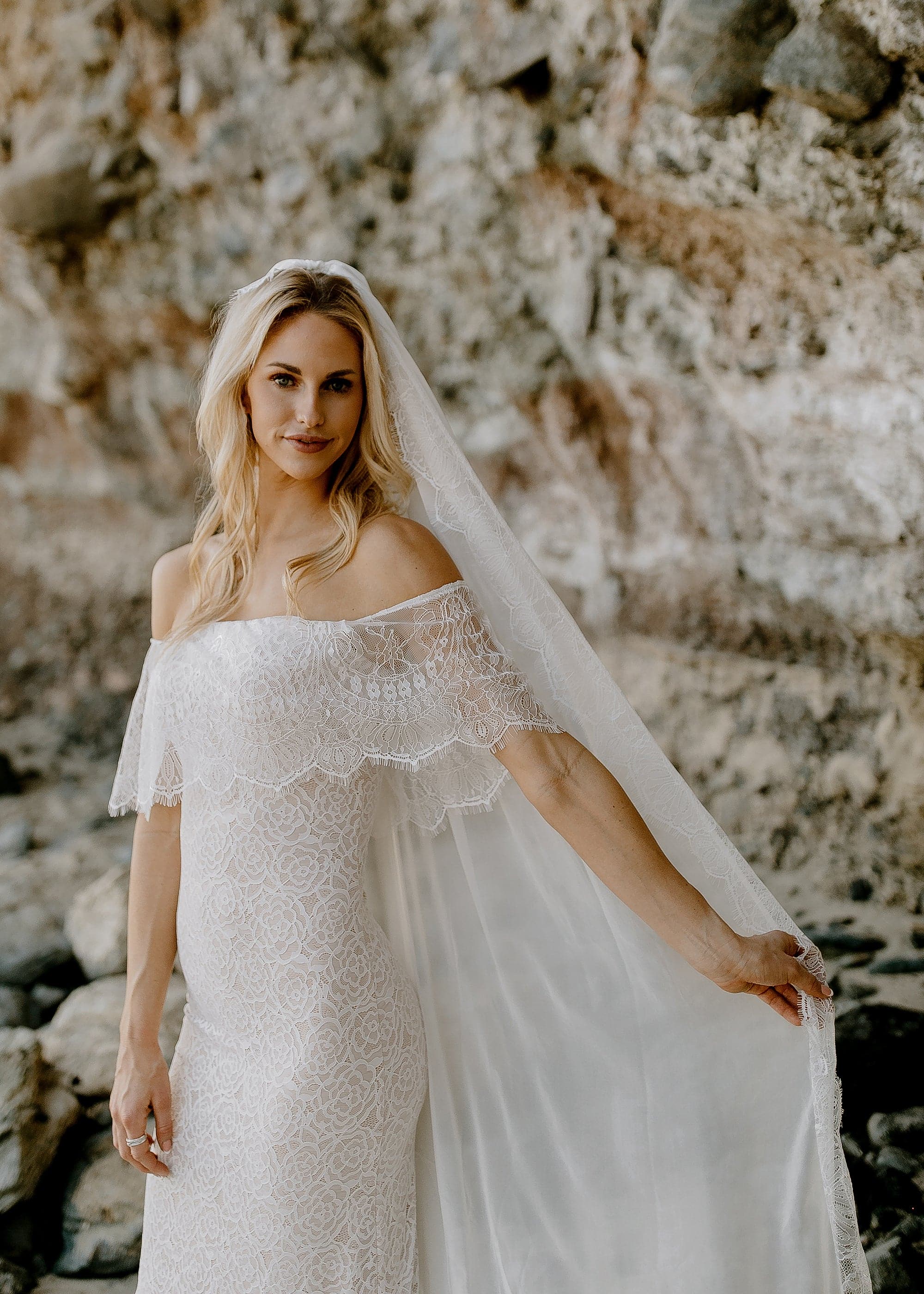 Mara Veil - Image 12